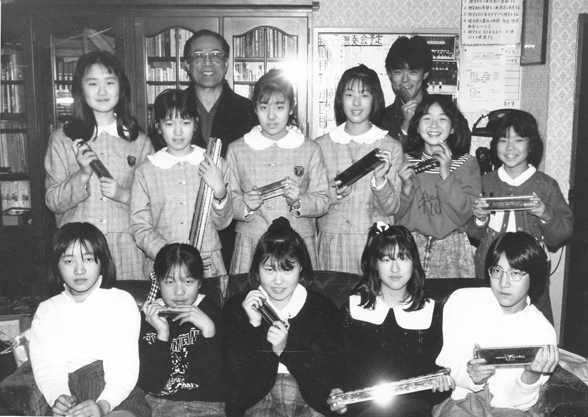 岩崎先生と子供達